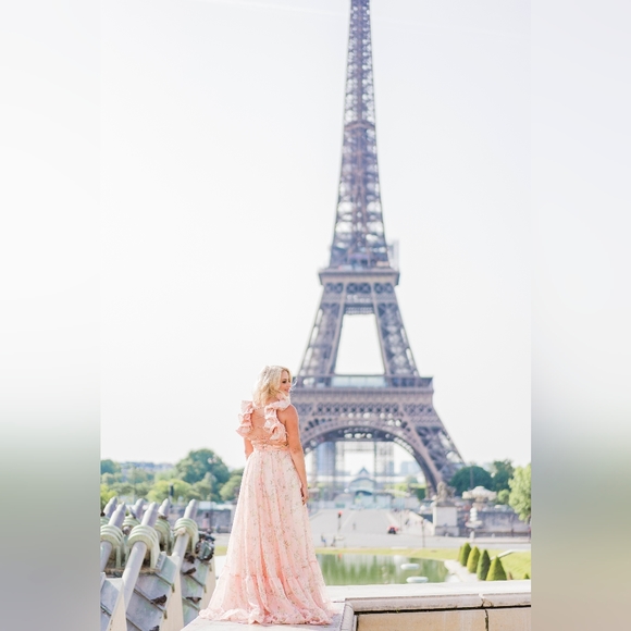 Mac Duggal floral tiered ruffle cut-out gown - Picture 3 of 8